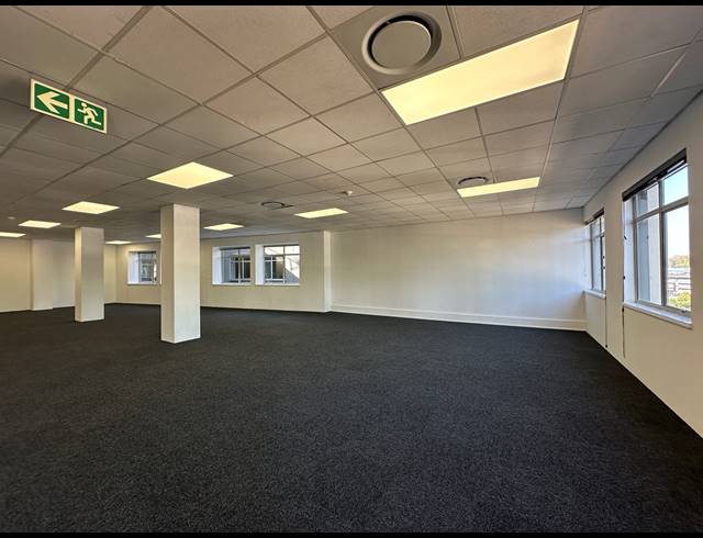 1,210M² OFFICE TO LET IN SANDTON CENTRAL